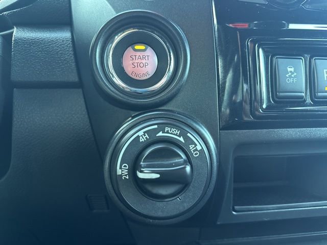 Used 2021 Nissan Titan PRO-4X w/ Off Road Protection Package image 33