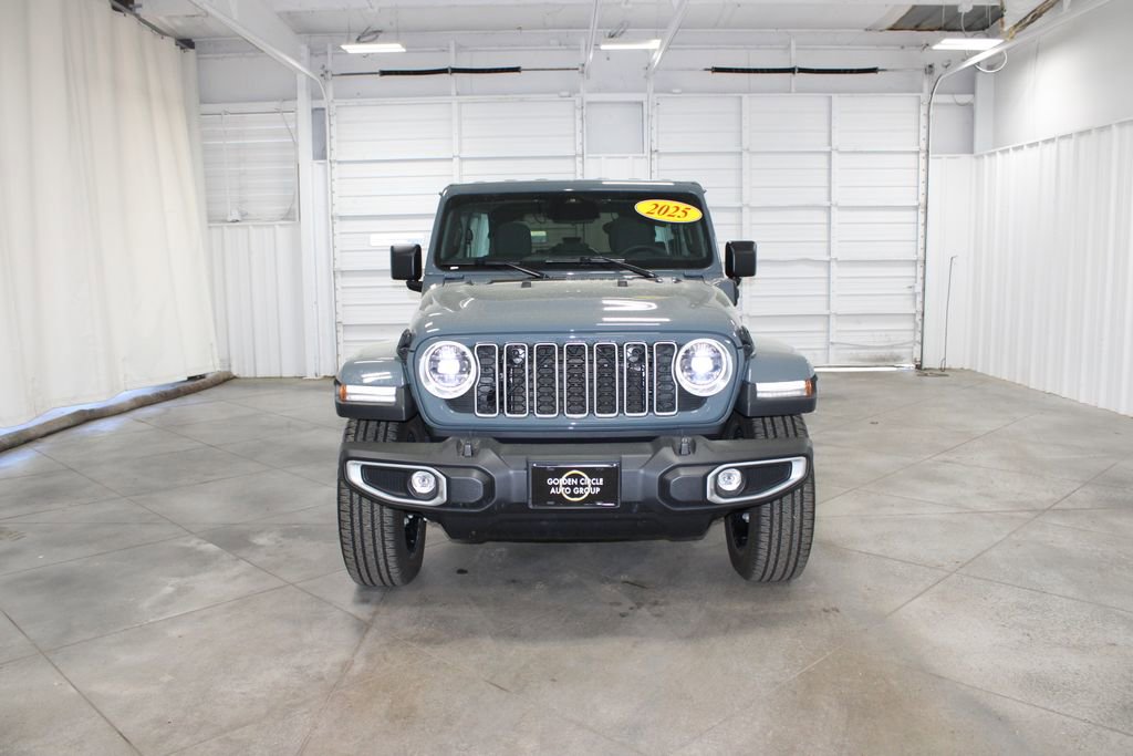 Used 2025 Jeep Wrangler Unlimited Sahara w/ Safety Group image 3