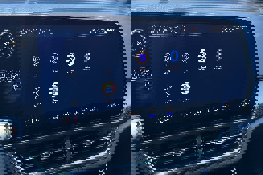 New 2026 Chevrolet Equinox EV LT w/ LPO, Blackout Package image 18