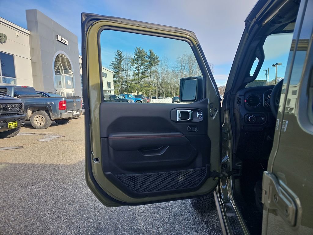 New 2026 Jeep Wrangler Unlimited Rubicon w/ Safety Group image 14