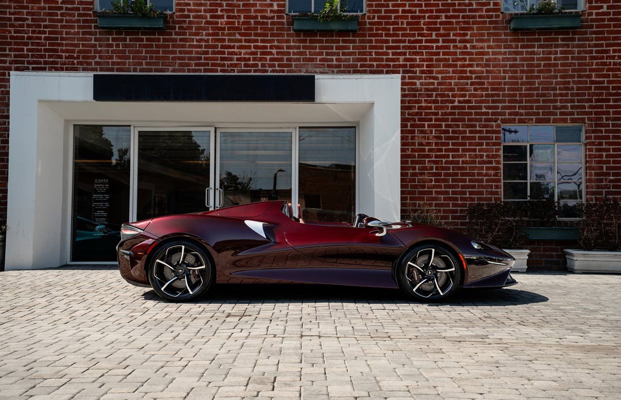 Used 2021 McLaren Elva RWD image 3