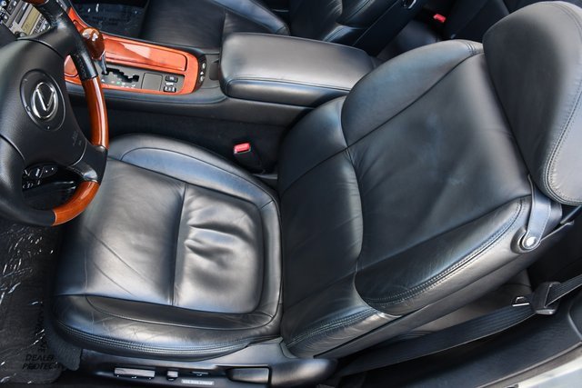 Used 2004 Lexus SC 430 Convertible image 16