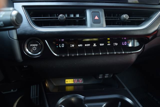 Used 2023 Lexus UX 250h F Sport AWD/4WD image 11