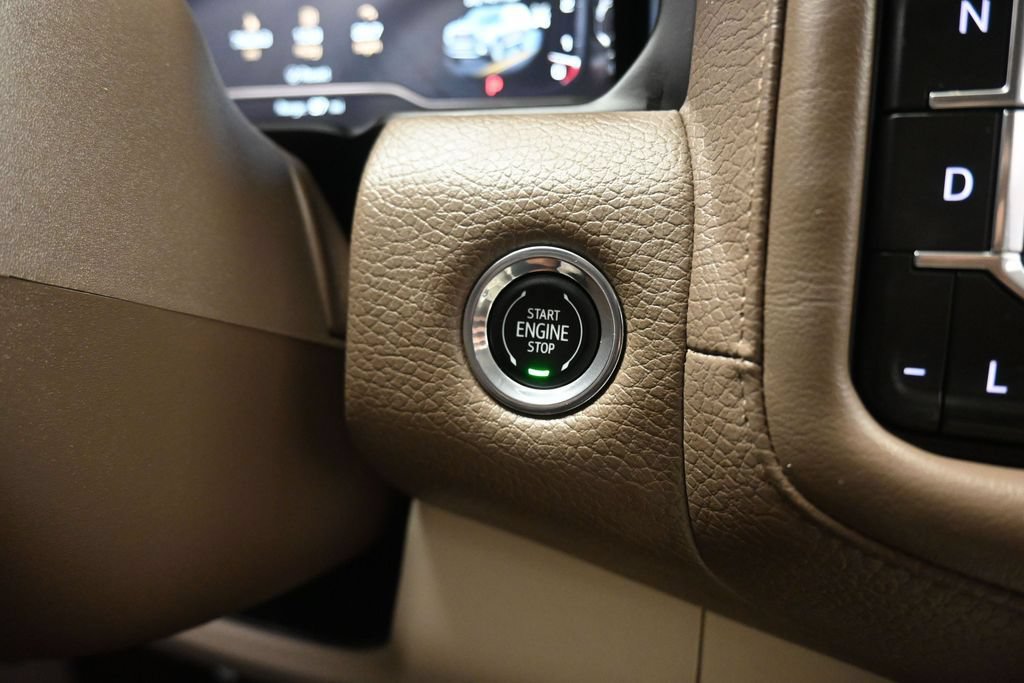 Used 2023 GMC Yukon XL Denali w/ Denali Reserve Package AWD/4WD image 27