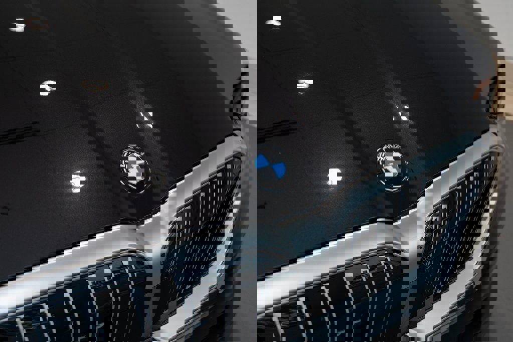 Used 2026 BMW 530i xDrive w/ Premium Package AWD/4WD image 7