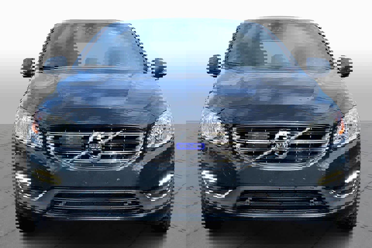 Used 2016 Volvo S60 T5 Premier w/ Convenience Package image 3