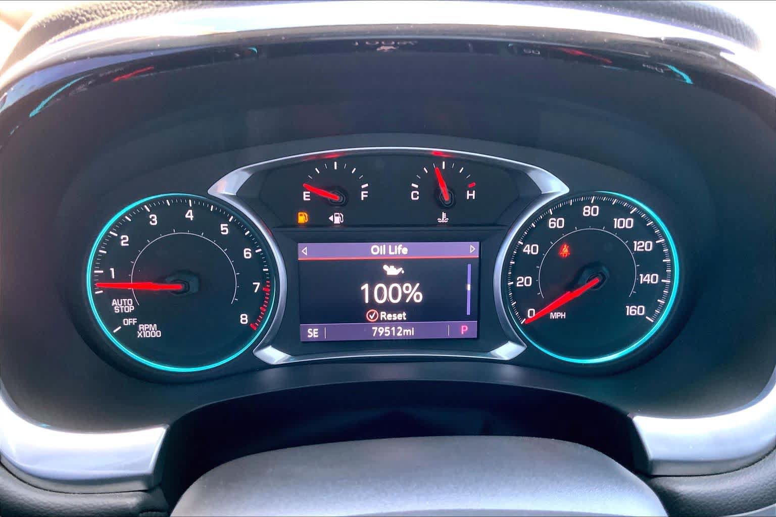 Used 2021 Chevrolet Traverse LT FWD image 26