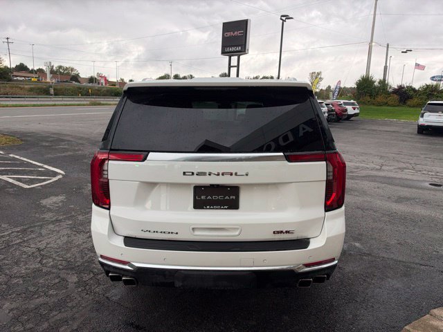Used 2026 GMC Yukon XL Denali w/ Sun & Power Step Package AWD/4WD image 4