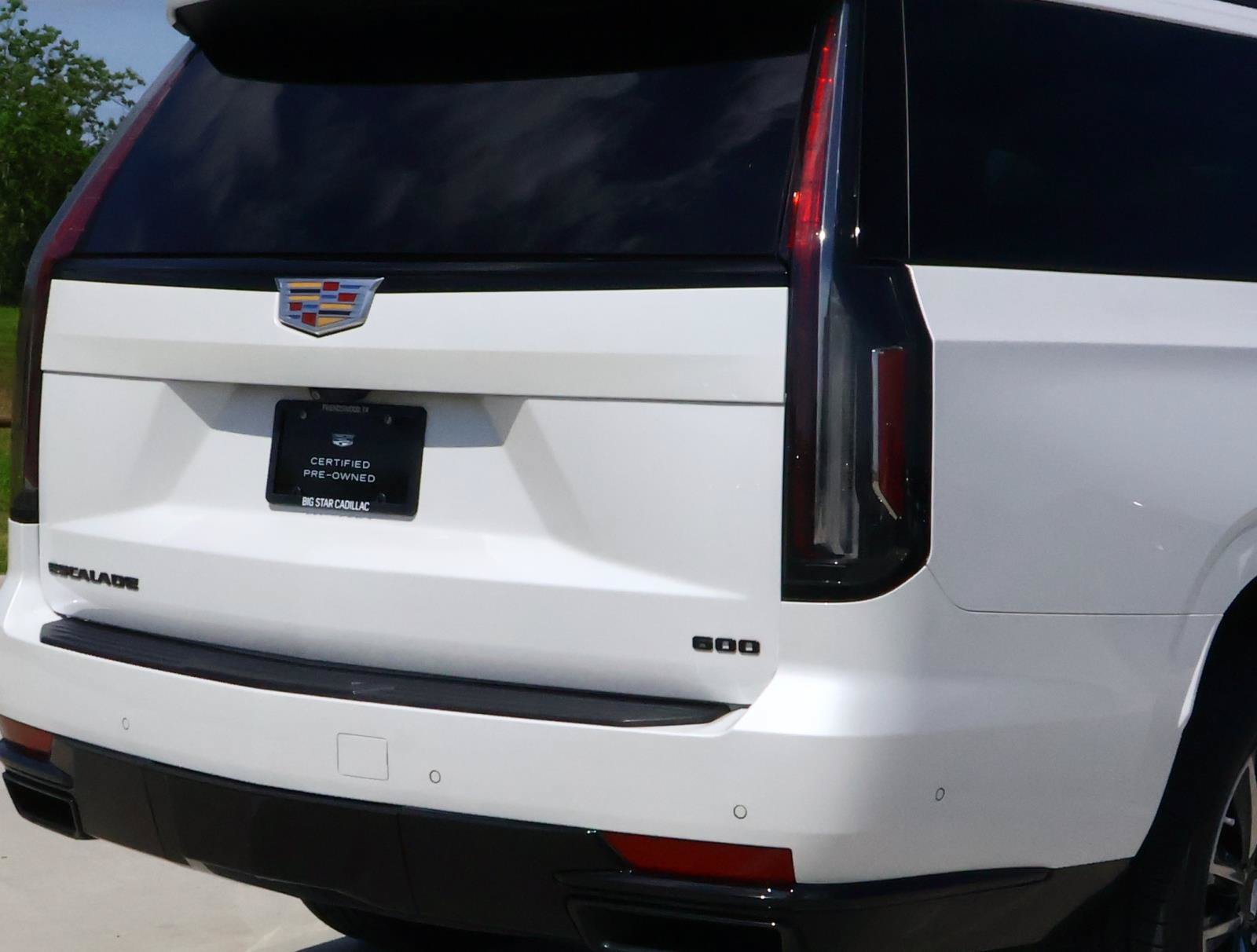 Used 2022 Cadillac Escalade ESV Sport w/ Touring Package AWD/4WD image 11