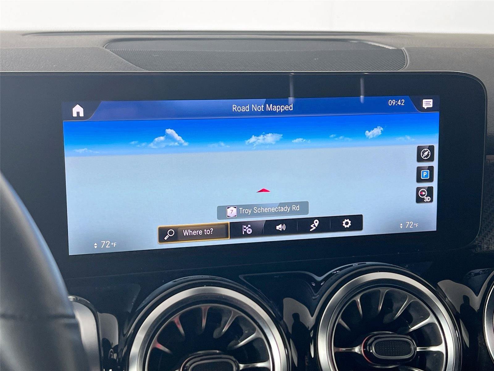 Used 2022 Mercedes-Benz GLB 250 4MATIC image 14