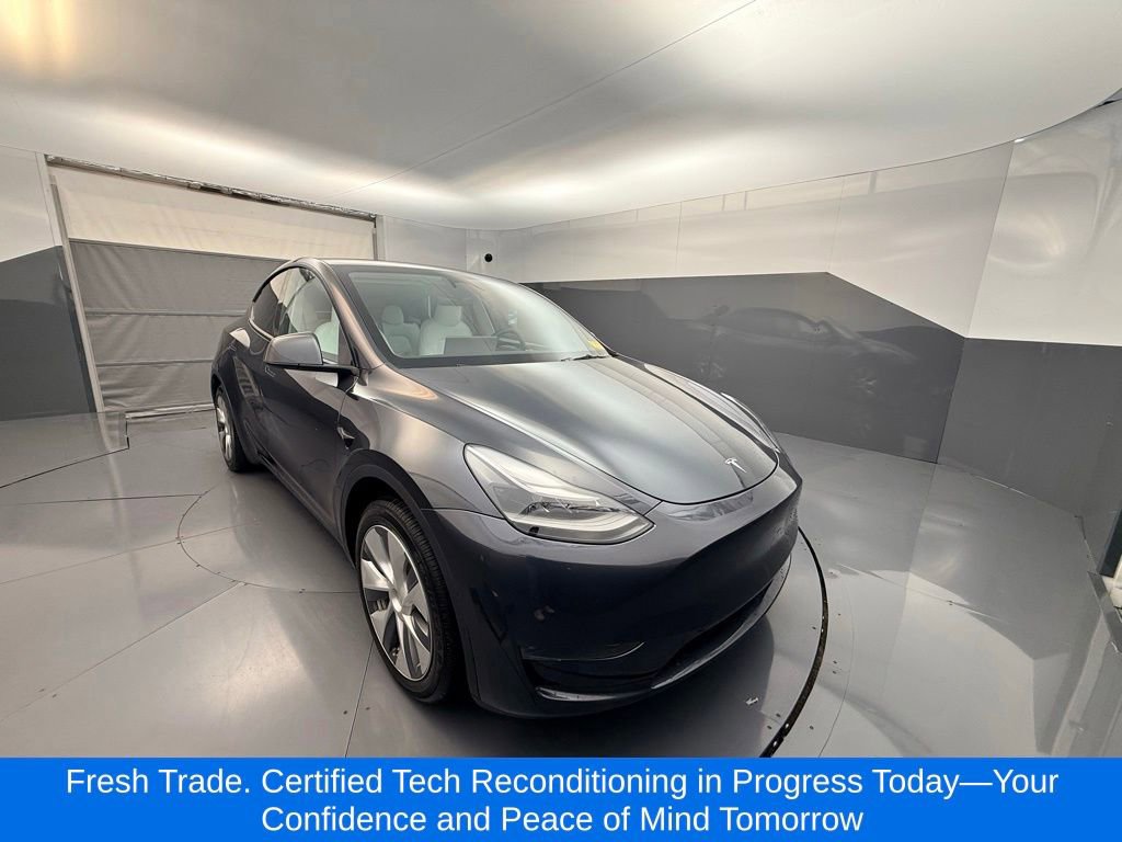 Used 2024 Tesla Model Y Long Range AWD/4WD image 6