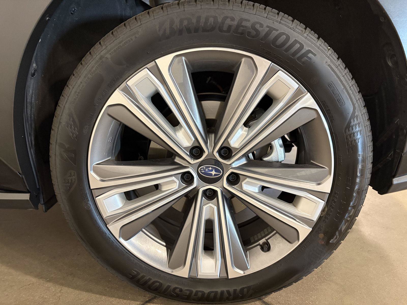 Used 2025 Subaru Solterra AWD/4WD image 41