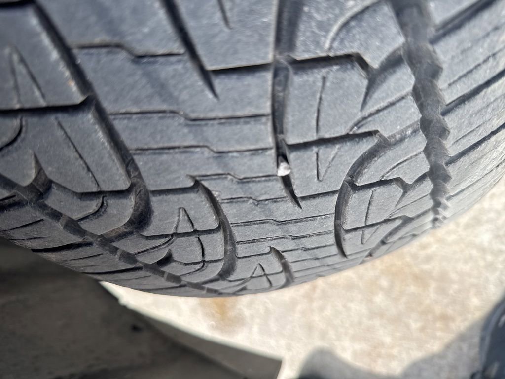 Used 2025 Tesla Cybertruck AWD Crew Cab image 23