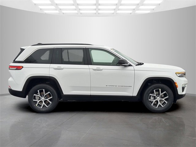 New 2025 Jeep Grand Cherokee Limited image 4