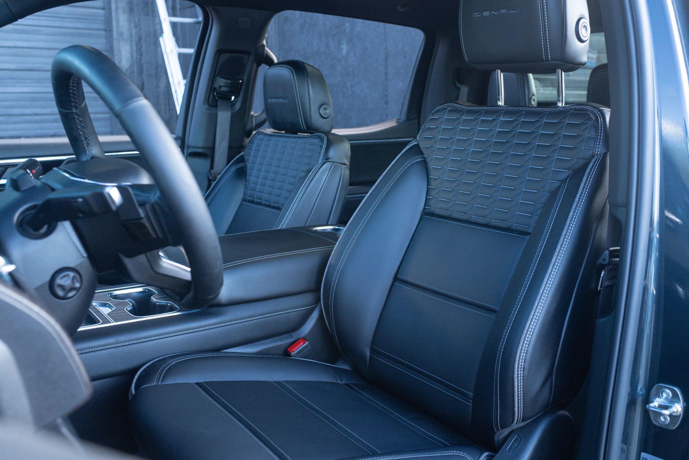 Used 2025 GMC Sierra EV Denali image 17