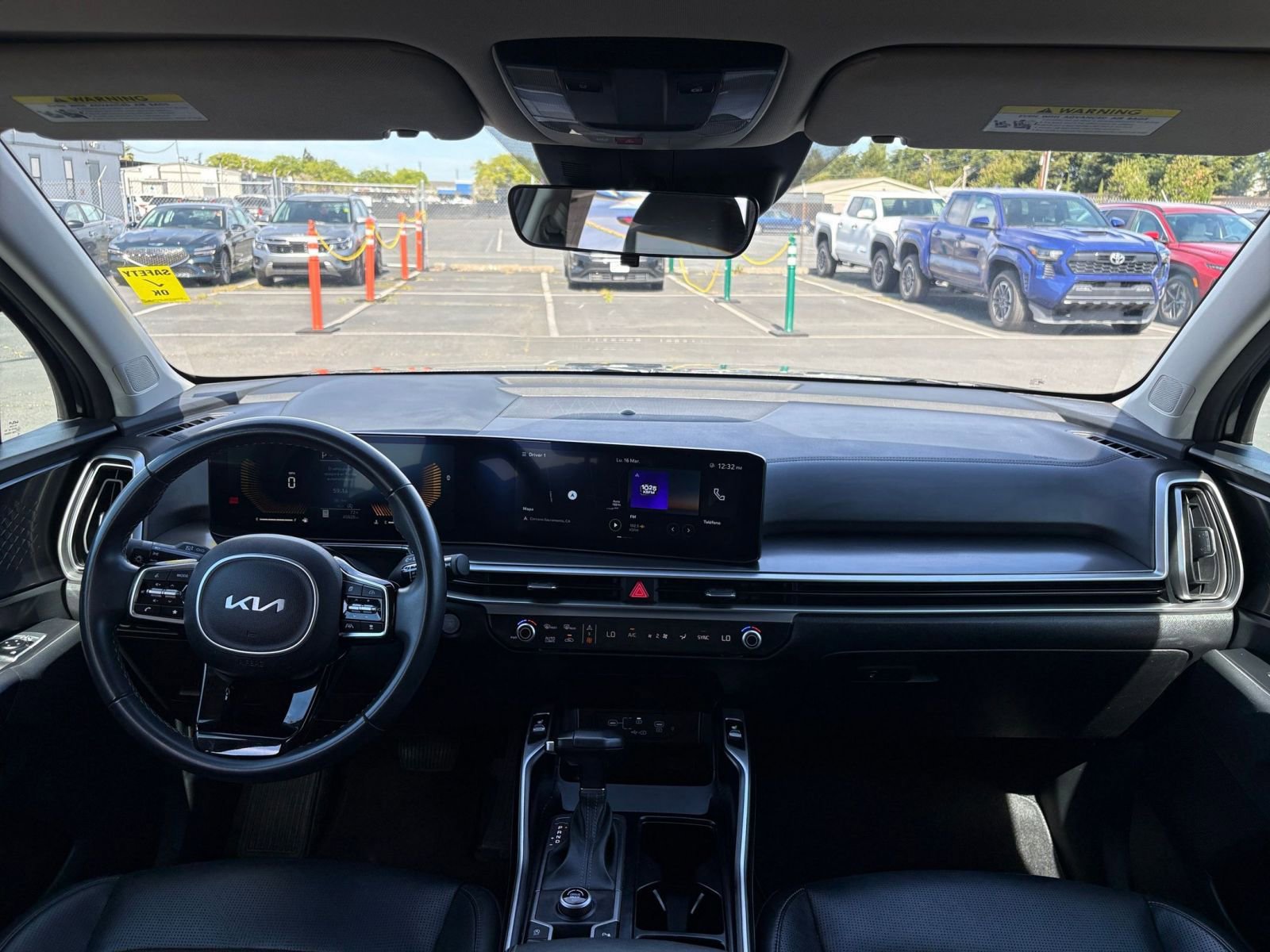 Used 2024 Kia Sorento S image 35