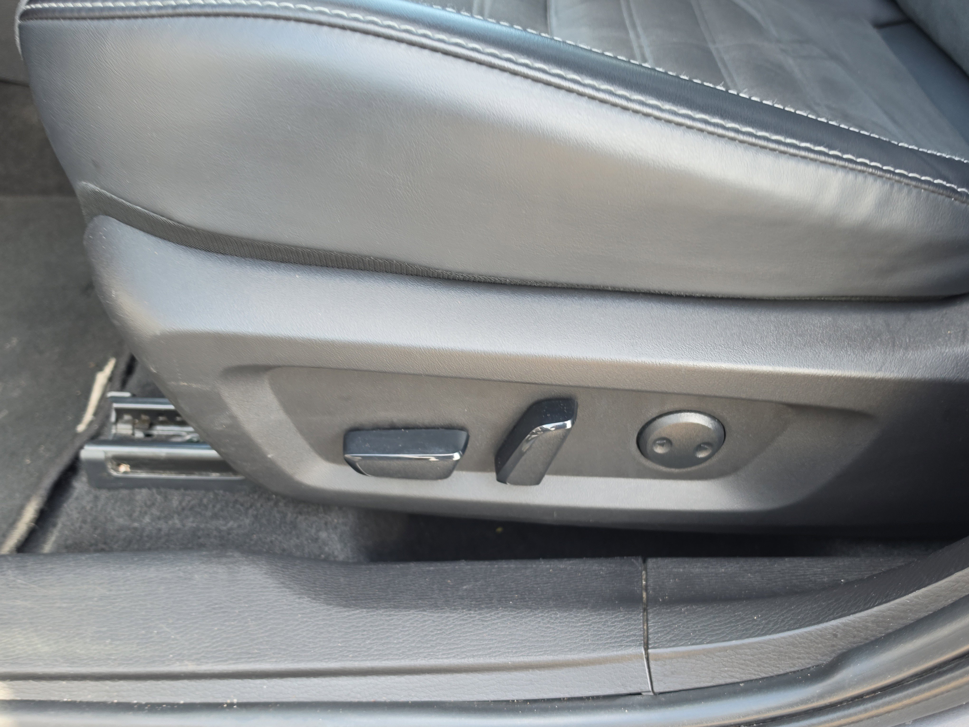 Used 2024 Mitsubishi Outlander SE FWD image 18