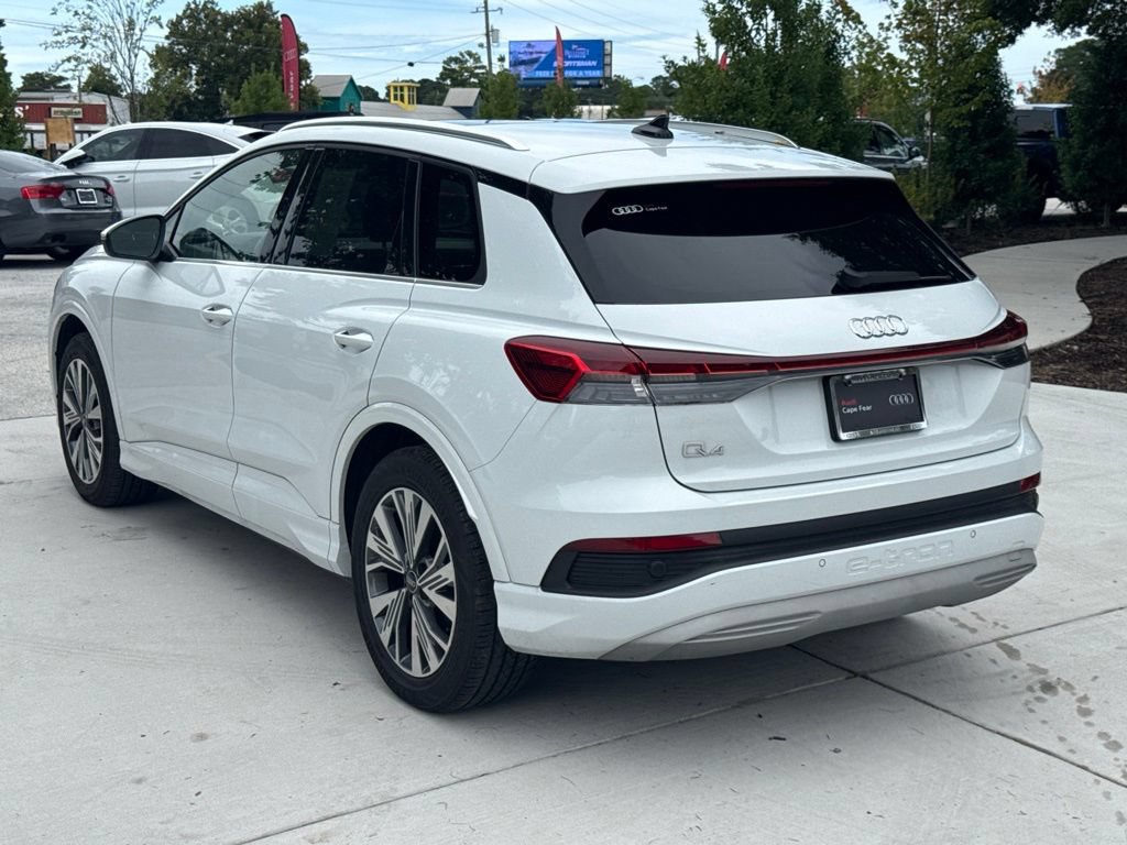 Used 2023 Audi Q4 e-tron Premium w/ Convenience Package RWD image 5