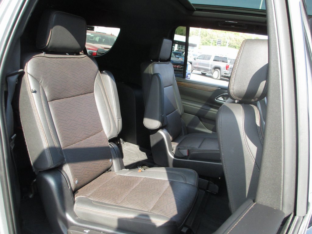 Certified 2023 Chevrolet Suburban High Country image 23