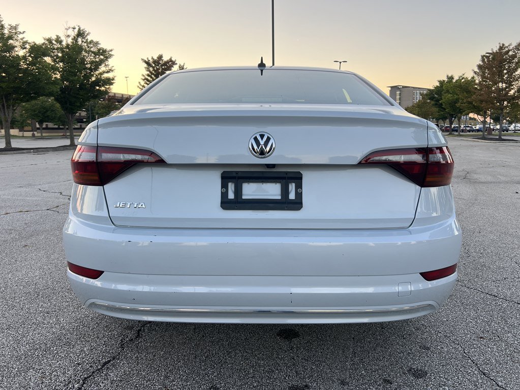 Used 2019 Volkswagen Jetta FWD image 4