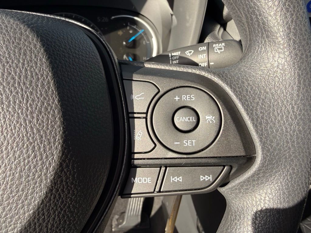 Used 2025 Toyota RAV4 LE image 16