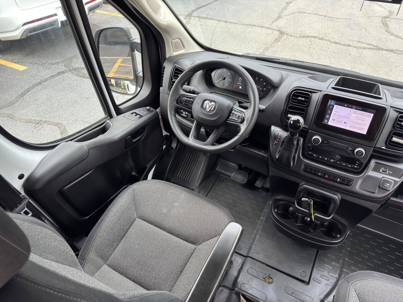 Used 2025 RAM ProMaster 2500 w/ Convenience Group FWD image 25