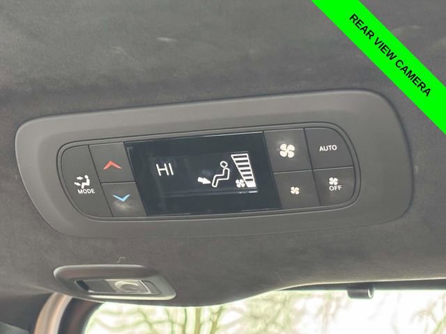 Used 2024 Chrysler Pacifica Pinnacle w/ Trailer Tow Group image 30