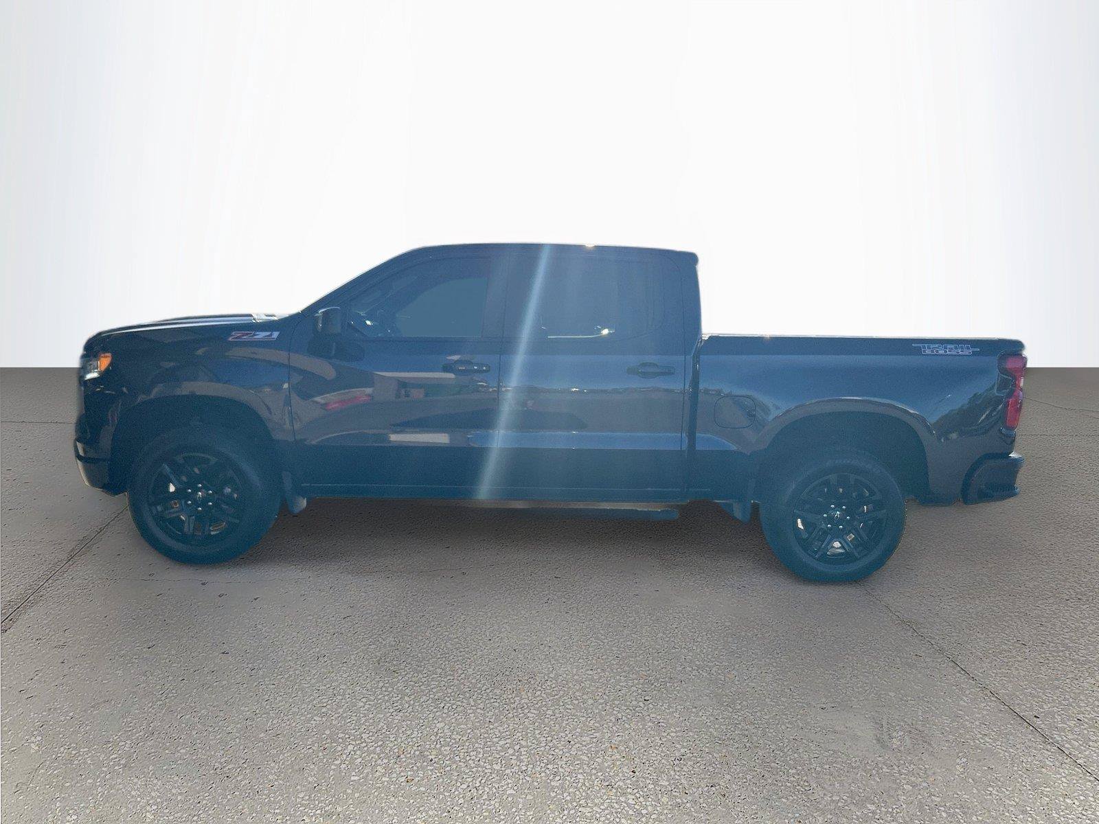 Used 2022 Chevrolet Silverado 1500 LT Trail Boss w/ LT Trail Boss Premium Package AWD/4WD image 7