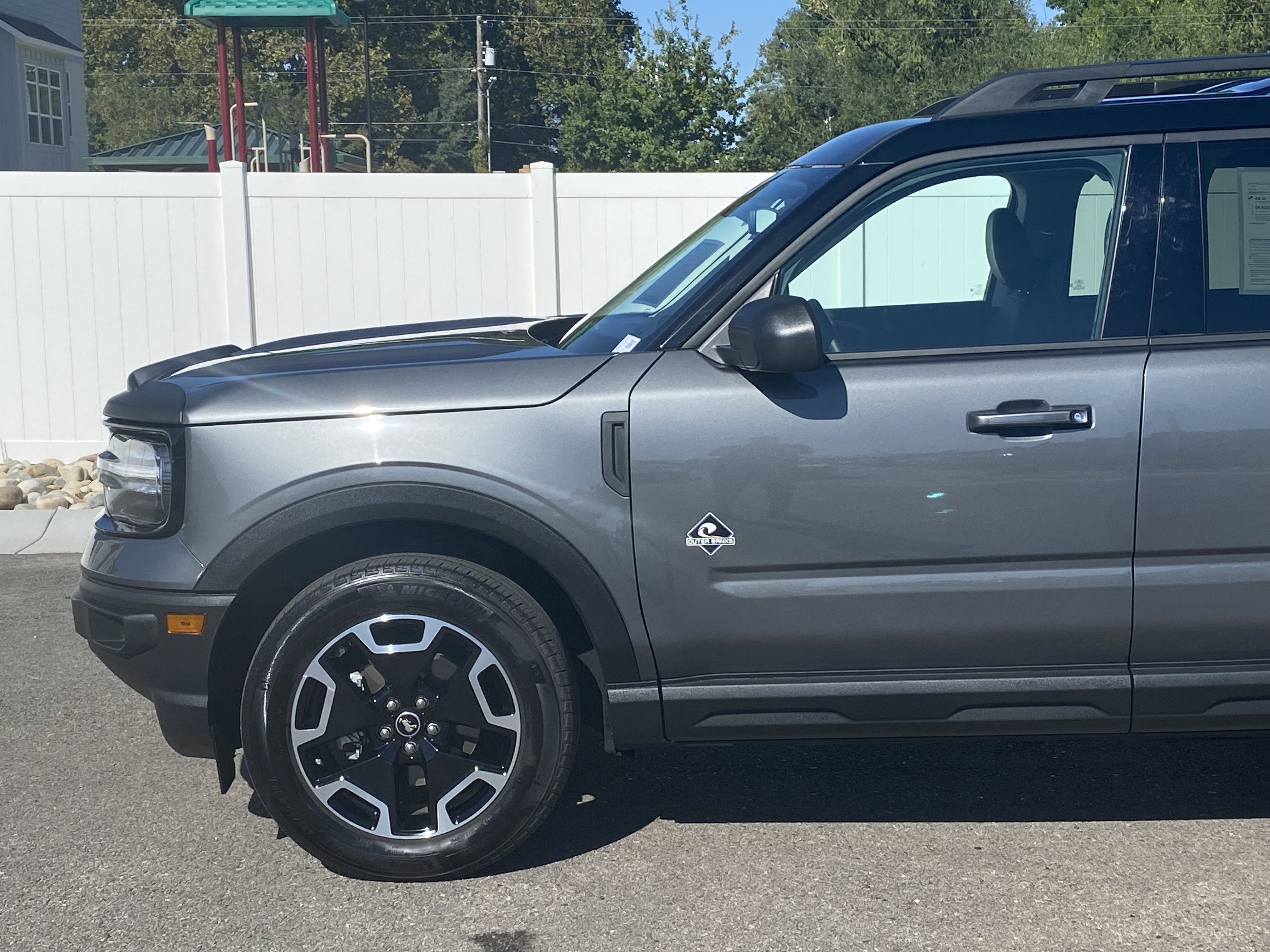 Used 2024 Ford Bronco Sport Outer Banks image 2