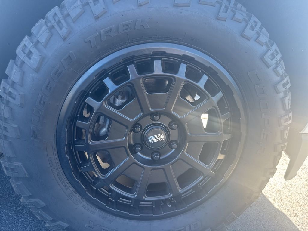 Used 2019 Chevrolet Colorado LT image 5