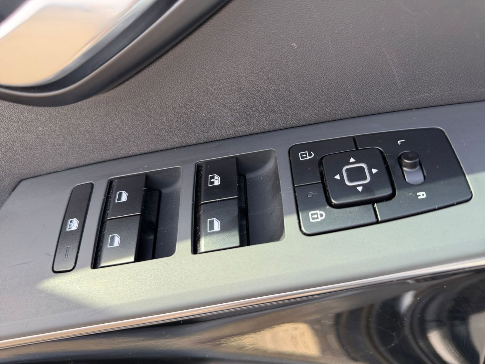 Used 2023 Kia Niro Wind image 25