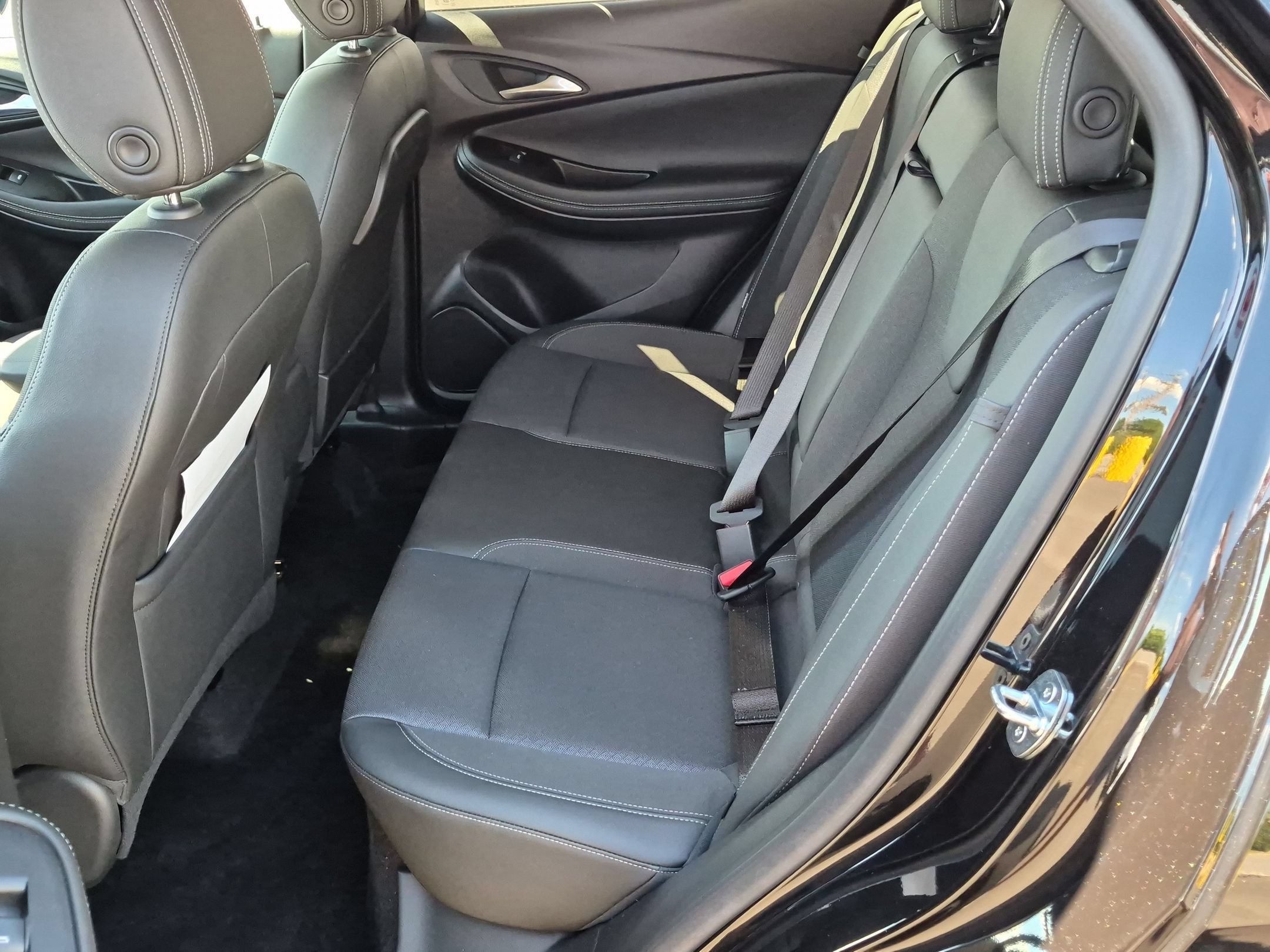 Certified 2023 Buick Encore GX Select w/ Sport Touring Package FWD image 23