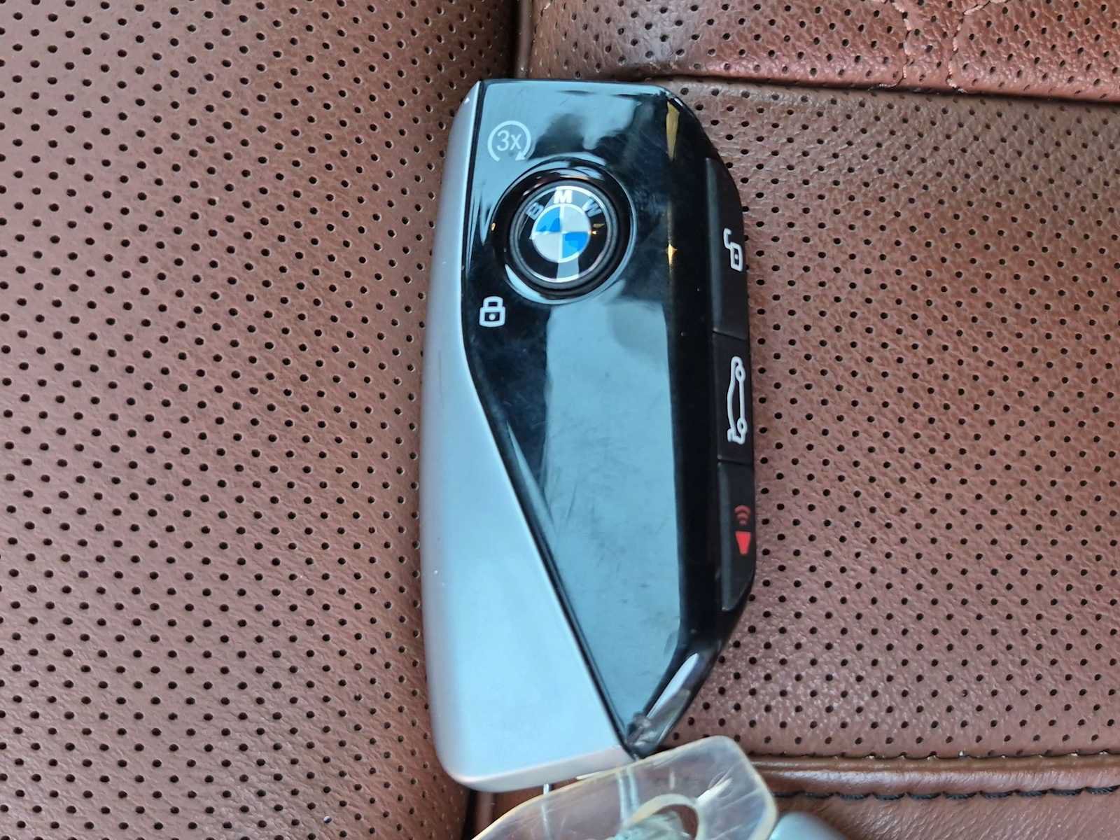 Used 2024 BMW ALPINA XB7 AWD/4WD image 37