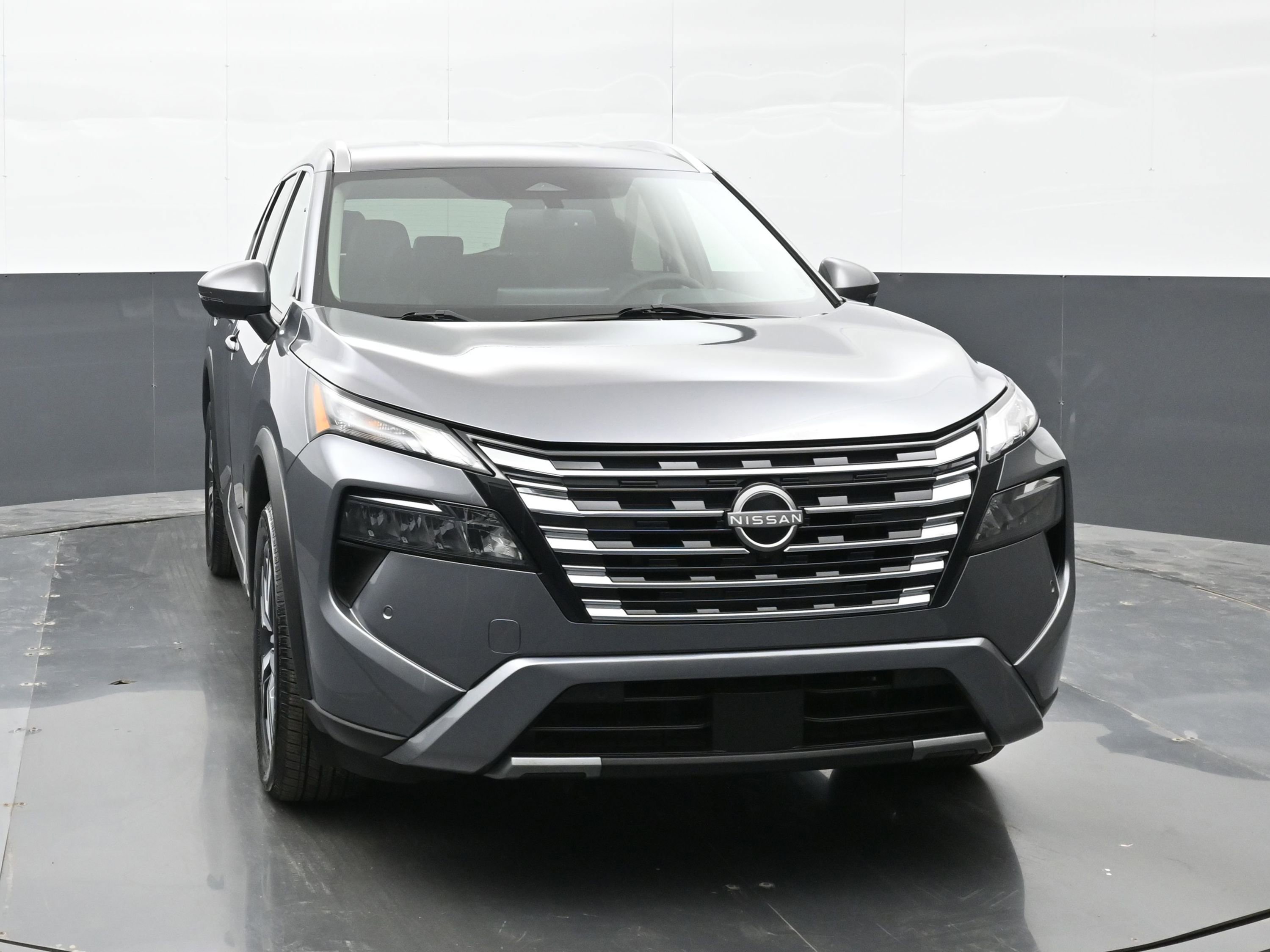 Used 2024 Nissan Rogue SL image 7