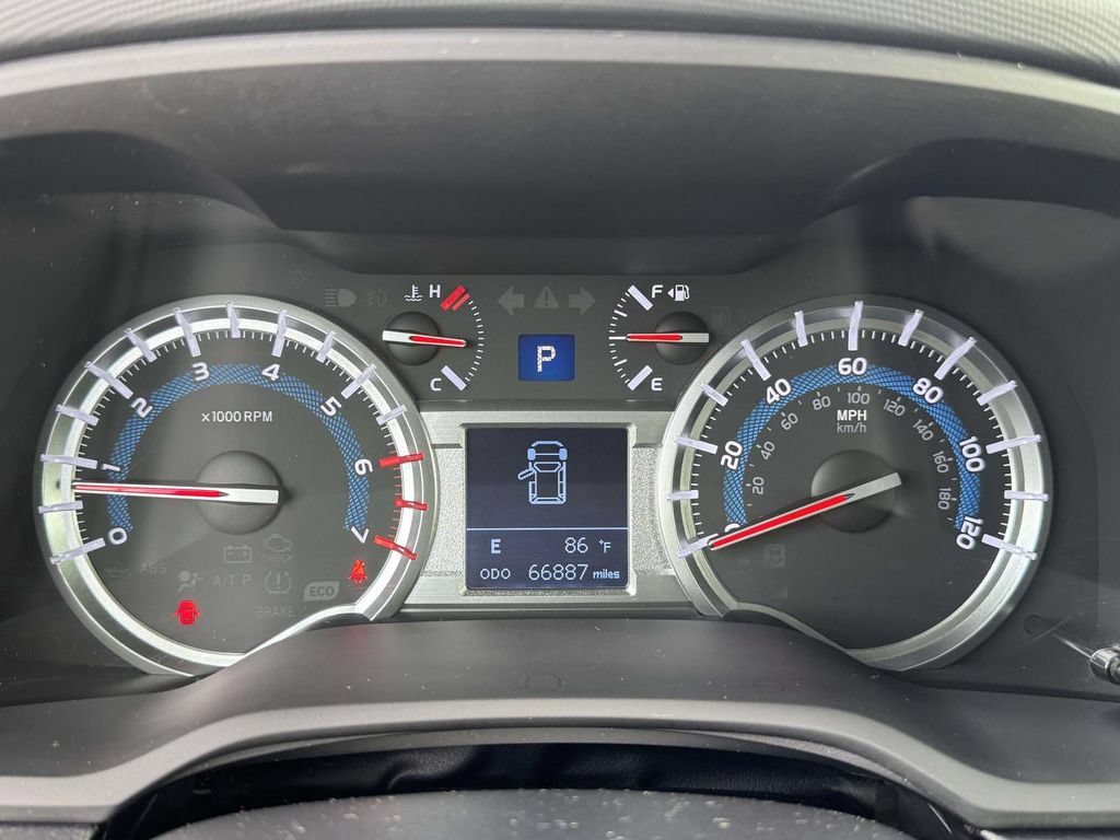 Used 2019 Toyota 4Runner SR5 AWD/4WD image 24