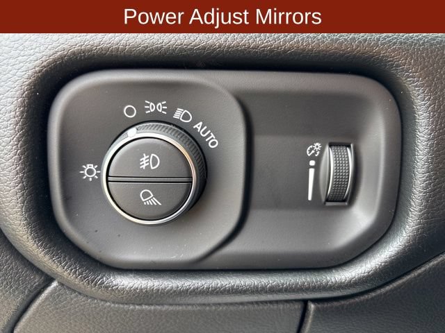 New 2026 RAM 2500 Tradesman w/ Chrome Appearance Group AWD/4WD image 28