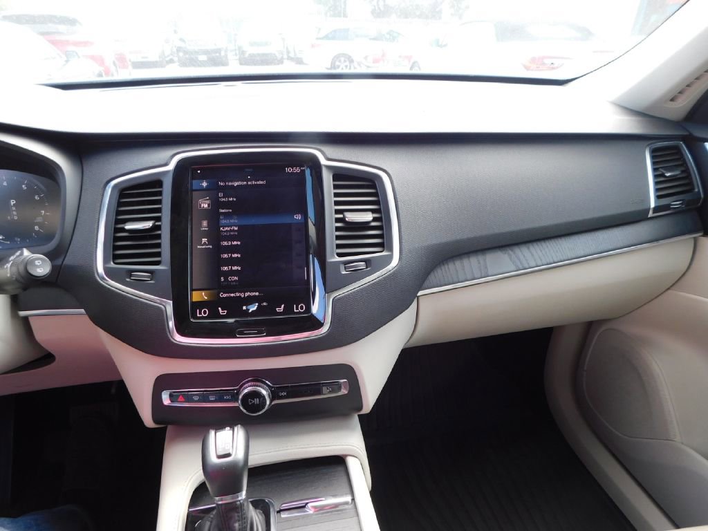 Used 2020 Volvo XC90 T5 Momentum w/ Protection Package Premier image 35