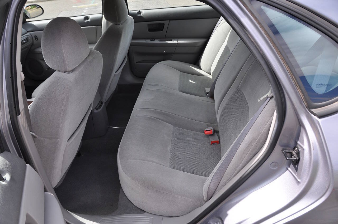 Used 2006 Ford Taurus SEL FWD image 17