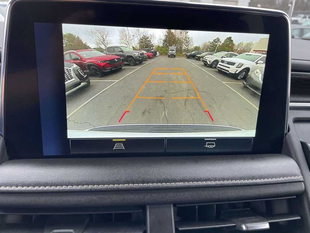 Used 2023 Chevrolet Suburban Premier image 39