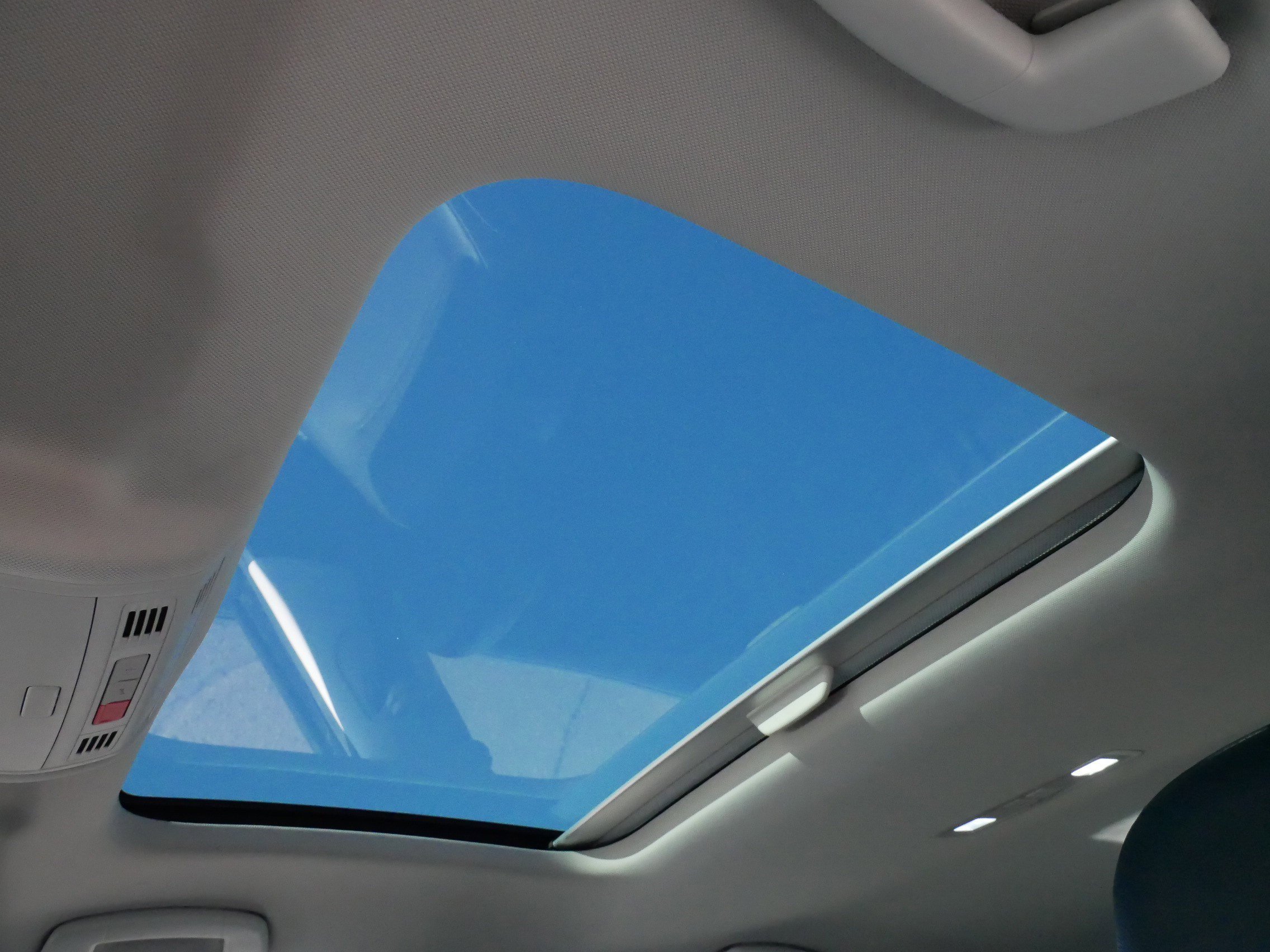 Used 2018 Volkswagen Golf SE image 30