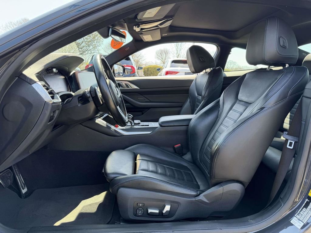 Used 2022 BMW M440i Coupe RWD image 14