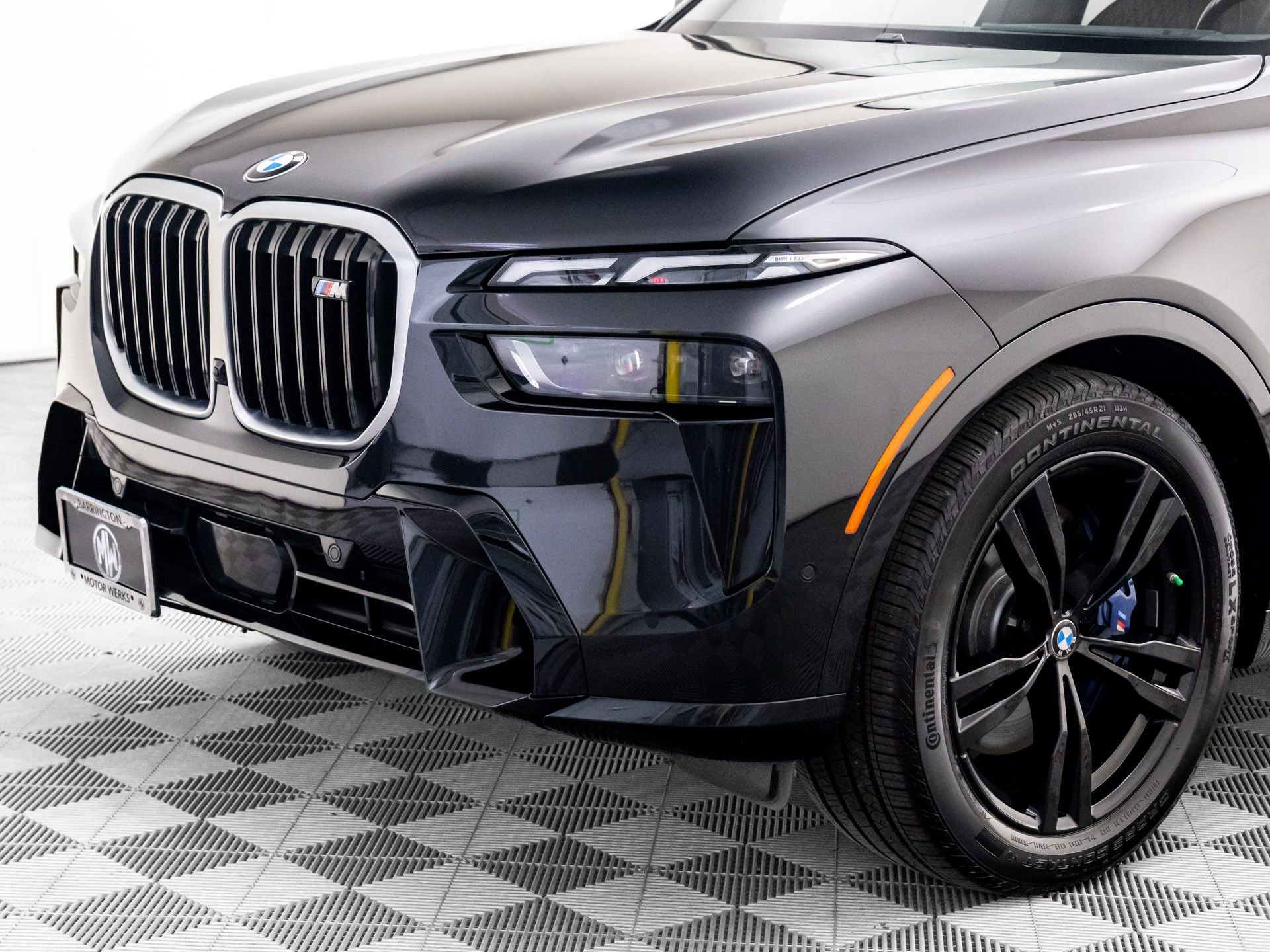 Used 2024 BMW X7 M60i w/ Executive Package image 36