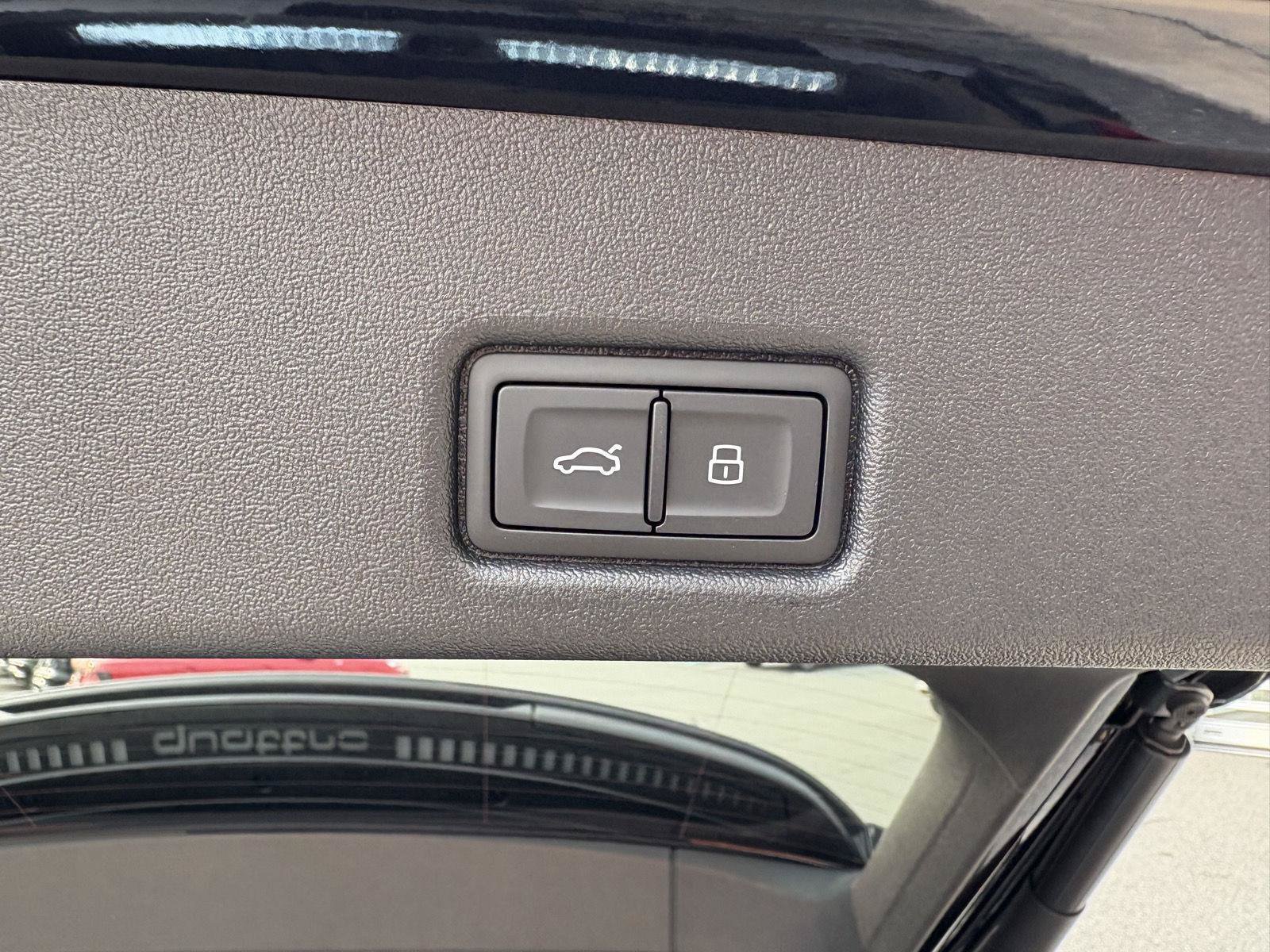 New 2026 Audi SQ5 Premium Plus AWD/4WD image 30