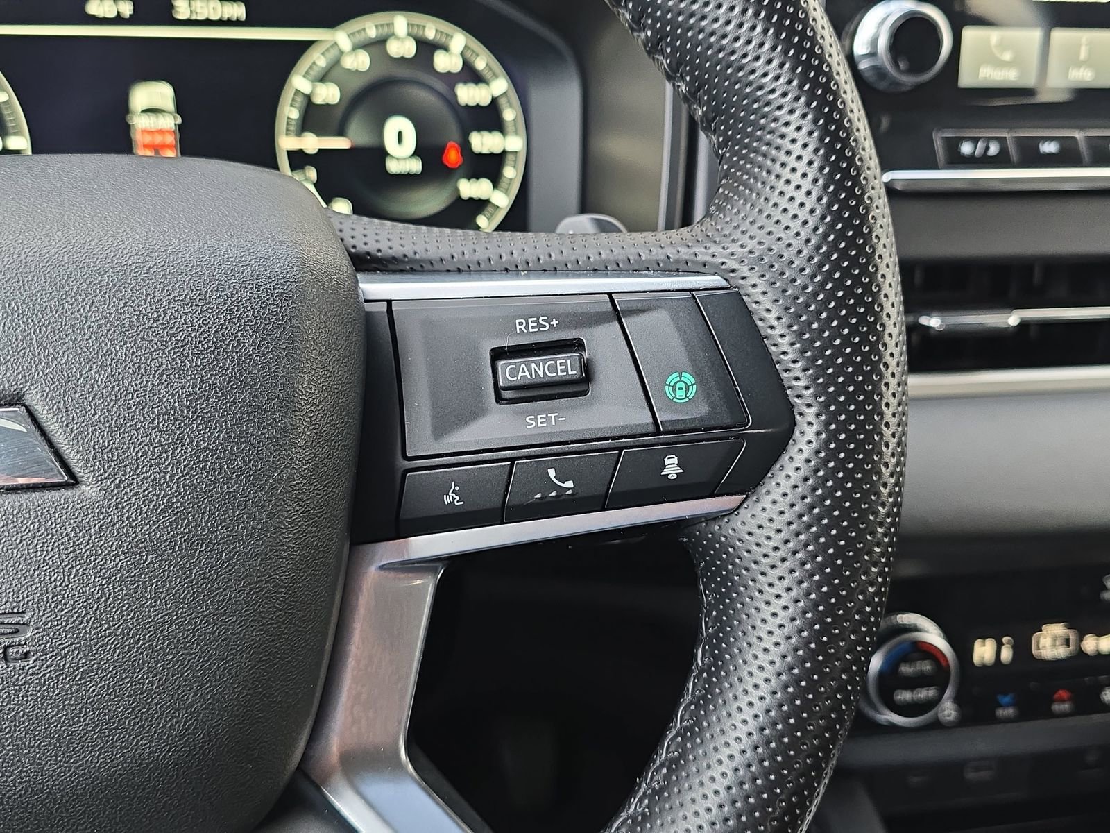 Used 2024 Mitsubishi Outlander SEL image 21