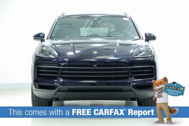 Used 2022 Porsche Cayenne Platinum Edition image 2
