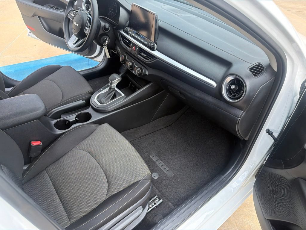 Used 2024 Kia Forte LXS w/ LXS Technology Package FWD image 37