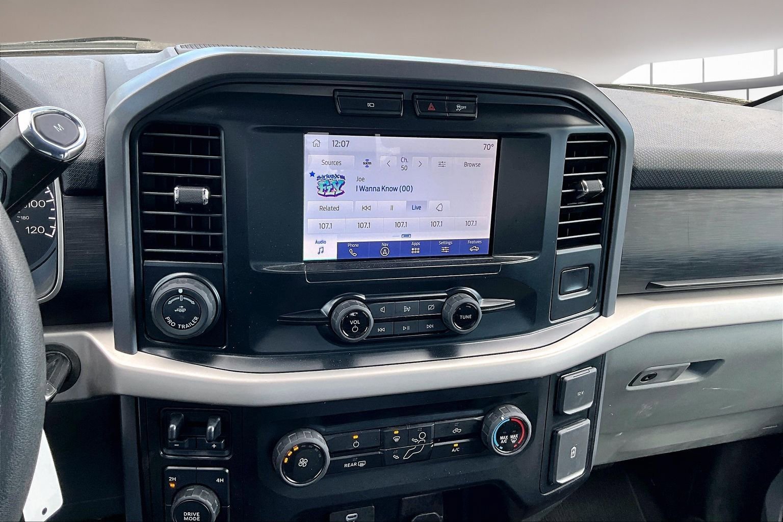 Used 2023 Ford F150 XLT w/ Trailer Tow Package image 10