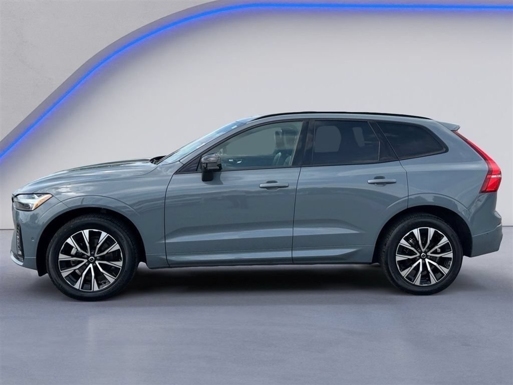 Used 2024 Volvo XC60 B5 Plus AWD/4WD image 7