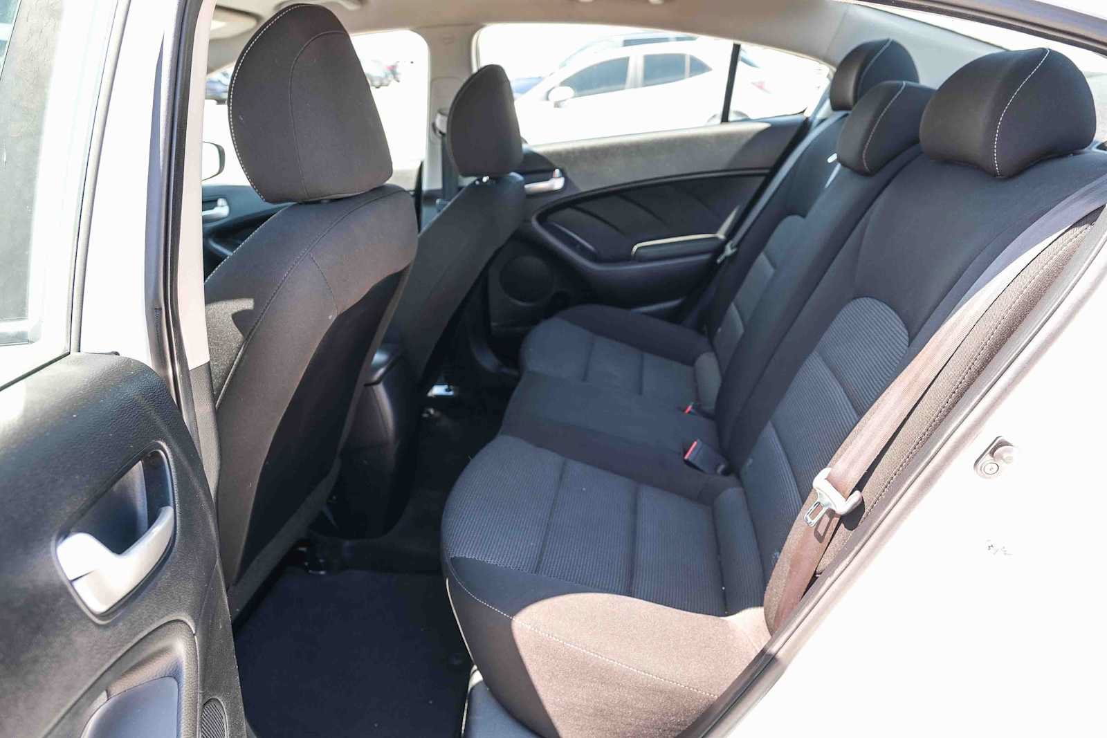 Used 2017 Kia Forte LX FWD image 17
