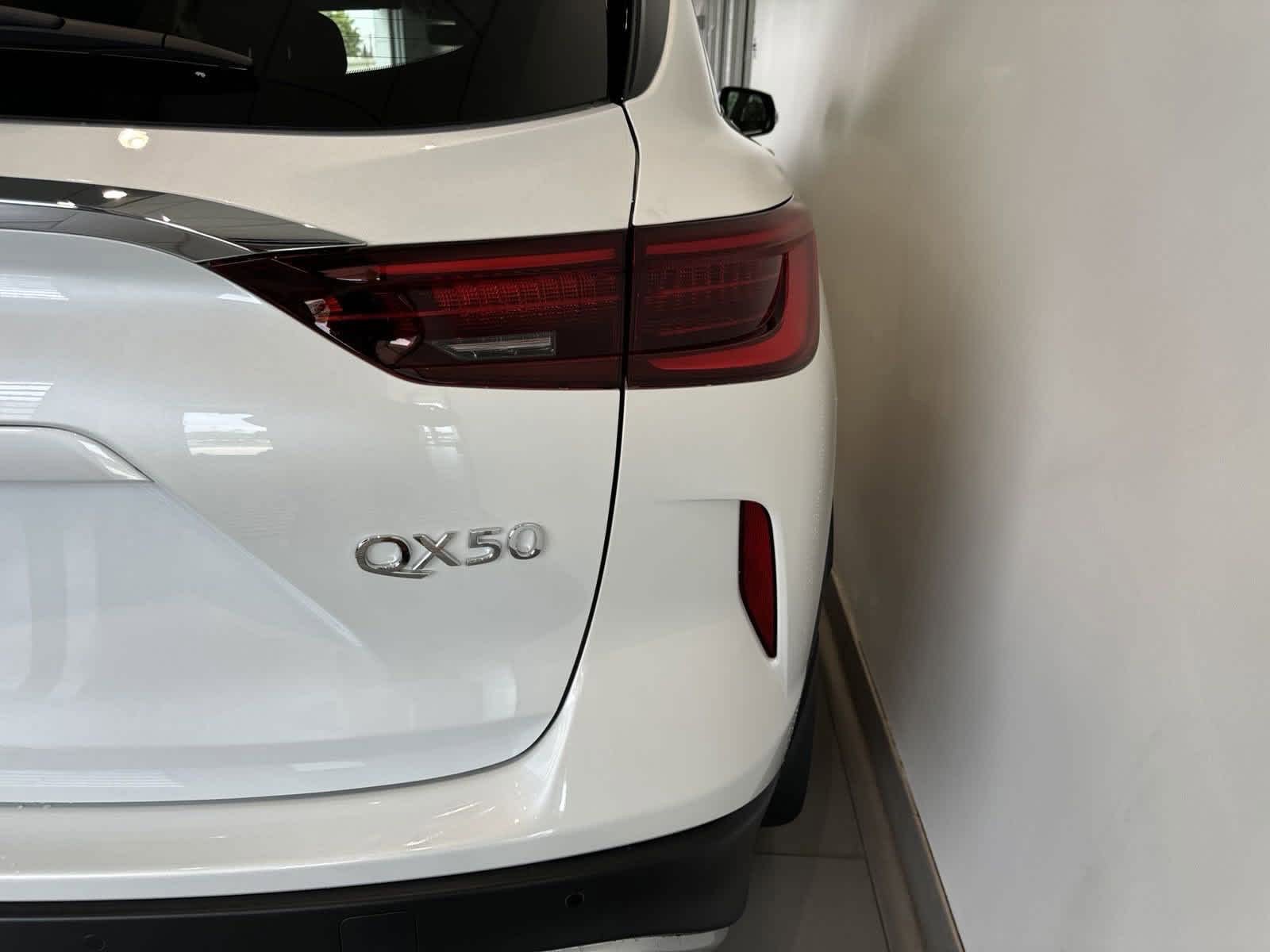 New 2025 INFINITI QX50 Sport image 5